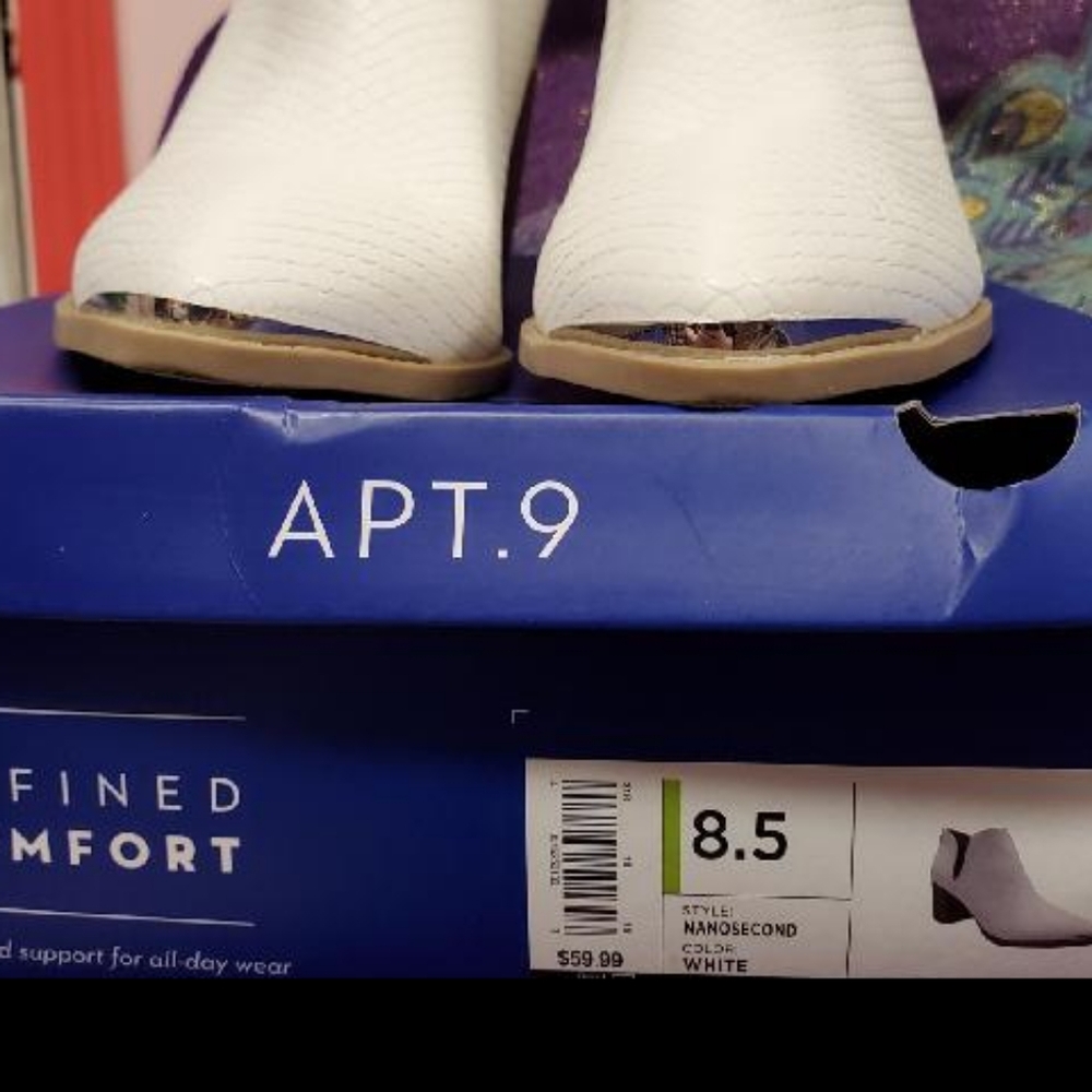 Apt 9 White Booties Nanosecond In Size 8.5 Euc - image 3